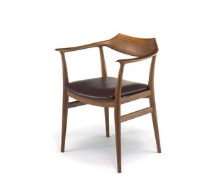 Sedie di legno moderne con i cuscini, sedie comode del caffè del ristorante