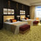 Insiemi di camera da letto della mobilia della stanza di ospite di stile dell'hotel con i due letti di legno